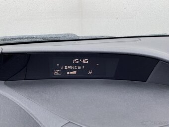 Honda Civic 1.4i , 73 kW benzín, 2010 - 6
