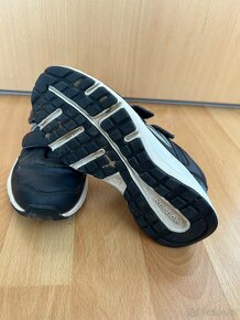 Tenisky Reebok 30.5 - 6