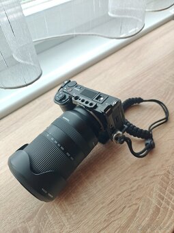 Sony Alpha ZV-E10 II + objektivy - 6