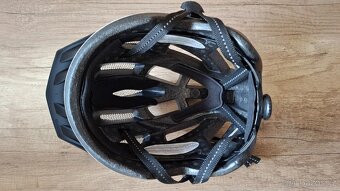 Cyklistická bílá helma ve velikosti L/XL - 6