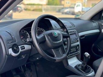 Škoda Octavia Combi 1.4 TSI Ambiente - 6