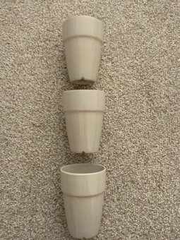 Nové stohovatelné hrnky - 250 ml, různé barvy - 6