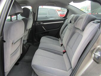 Peugeot 407 2.0i , 103 kW benzín, 2006 - 6