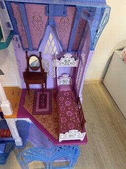 Disney Frozen 2 velký hrad Arendelle - 6