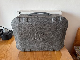 Na prodej: DJI Ronin-S Stabilizátor pro kameru – Černý - 6
