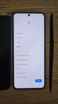 Samsung Galaxy Z Flip4 128GB Graphite + kryty zdarma - 6