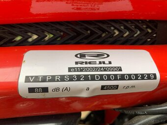 Rieju RS3 125 NKD – sportovní naháč s duší Yamahy - 6