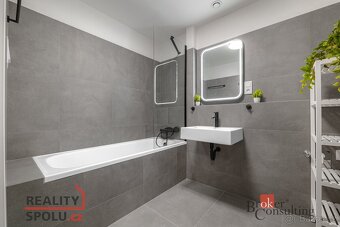 Pronájem, byty/3+kk, 70 m2, Slovanská, Východní Předměstí, 3 - 6