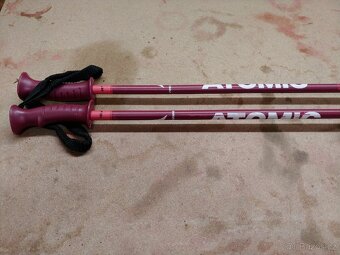 Dětské lyžáky a lyžařské hole. - 6