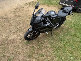 Yamaha yzf r125 - 6
