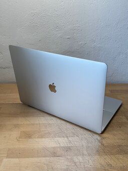 MacBook Pro 16” 2019 CTO /16GB RAM/i7/512GB SSD/Záruka - 6