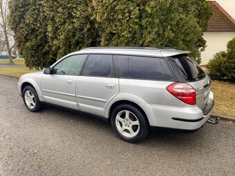 Subaru Outback 3.0 H6 - 6