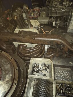 Prodám náhradní díly Tatra 111,128,148,813 - 6