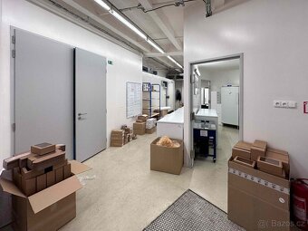 Výrobní prostor s prodejnou a skladem - 6