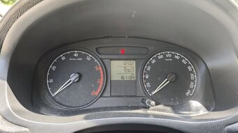 Škoda Roomster 1,4 16v 63 kW, klimatizace, tažné zařízení - 6