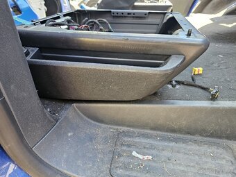 Konzole podstavec sedačky VW T5 T5.1 T6 - 6
