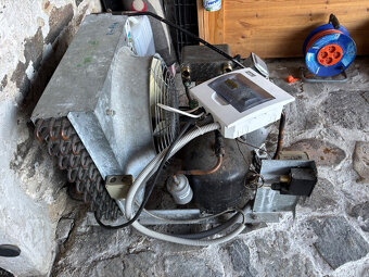 Prodám kompresorové chlazení 4 kW - 6