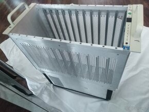 Prodám zdroj s rackem Canberra 2100. - 6