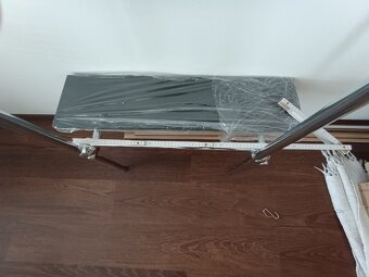 Věšák (praktický, variabilní) - 6