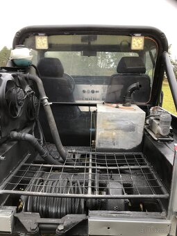 Offroad speciál urceny na zavody nebo kolem baraku. Je posta - 6