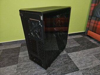 Prodám počítačovou skříň Fractal Design Meshify 2 Compact TG - 6