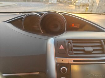 Toyota Verso 1.8 VVTi - 6