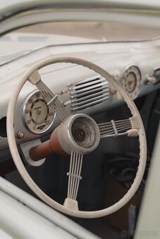 Tatra 600 (Tatraplán) - 6