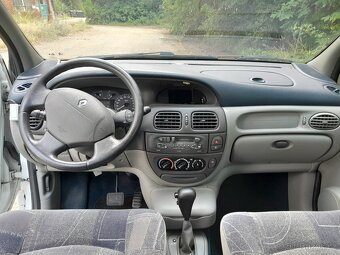 Renault Scenic - 6