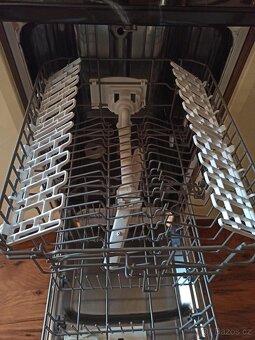 Myčka Whirpool-zánovní koše a další příslušenství - 6
