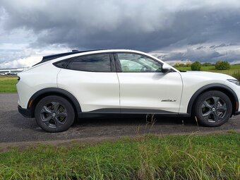 Ford mustang Mach e 99kwh - 6