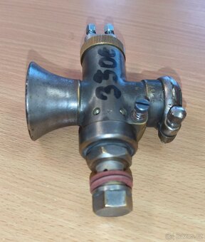 Predám bronzový karburátor Amal 5/011 (Amac Fr.) - 6