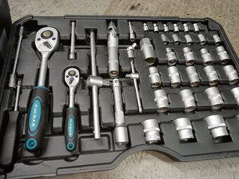 Kufr s 257 díly nářadí - 6