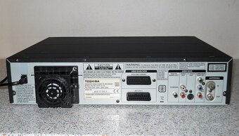 VHS-HDD-DVD rekordér Toshiba RD-XV45 - 6