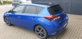 Toyota Auris 1.8 Hybrid, výbava Selection - 6