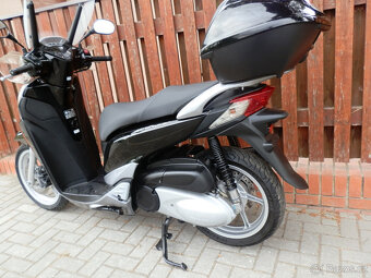 Honda SH 300i (2011) - 6