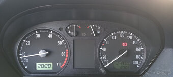 škoda fabia 1.4mpi 44kw r.v.2000 - 6