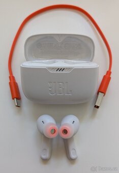 Sluchátka JBL Tune 230NC TWS, bílá - 6