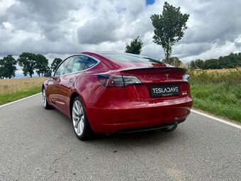 Tesla Model 3 Performance - 6