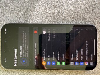 Prodám Apple iPhone 15 pro 128GB - 6