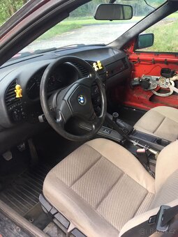 BMW e36 318 sedan - 6