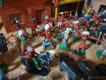 INDIÁNI A KOVBOJOVÉ Z NDR  330ks - 6