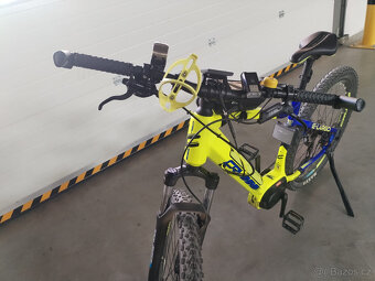 CRUSSIS E-LARGO 7.6 - 6