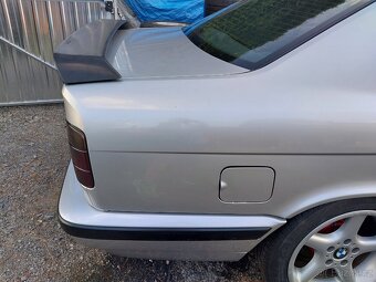 BMW e34 spojler Zender - 6