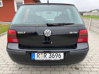 Golf 4, 1,6 benzin, r. 2002, najeto 147 t. km, climatronic - 6