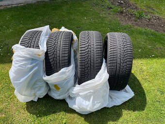 Prodám zimní pneu Hankook Winter icept evo 2 - 6