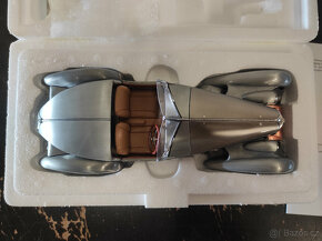 1:18 CMC M-134 Bugatti 57 SC Corsica Roadster, 1938 - 6