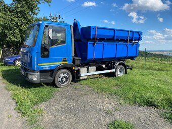 Iveco 75E13 kontejner a JCB 8015 ja - 6
