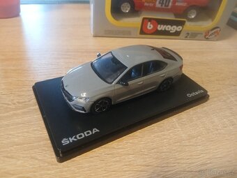 Skoda octavia IV rs abrex 1:43 - 6