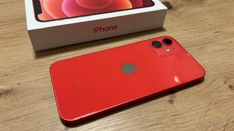 Apple iPhone 12 64GB, příslušenství, 4400Kč - 6