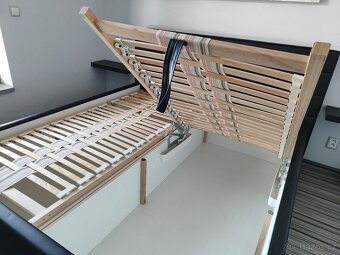 Manželská postel s rošty 180x200 - 6